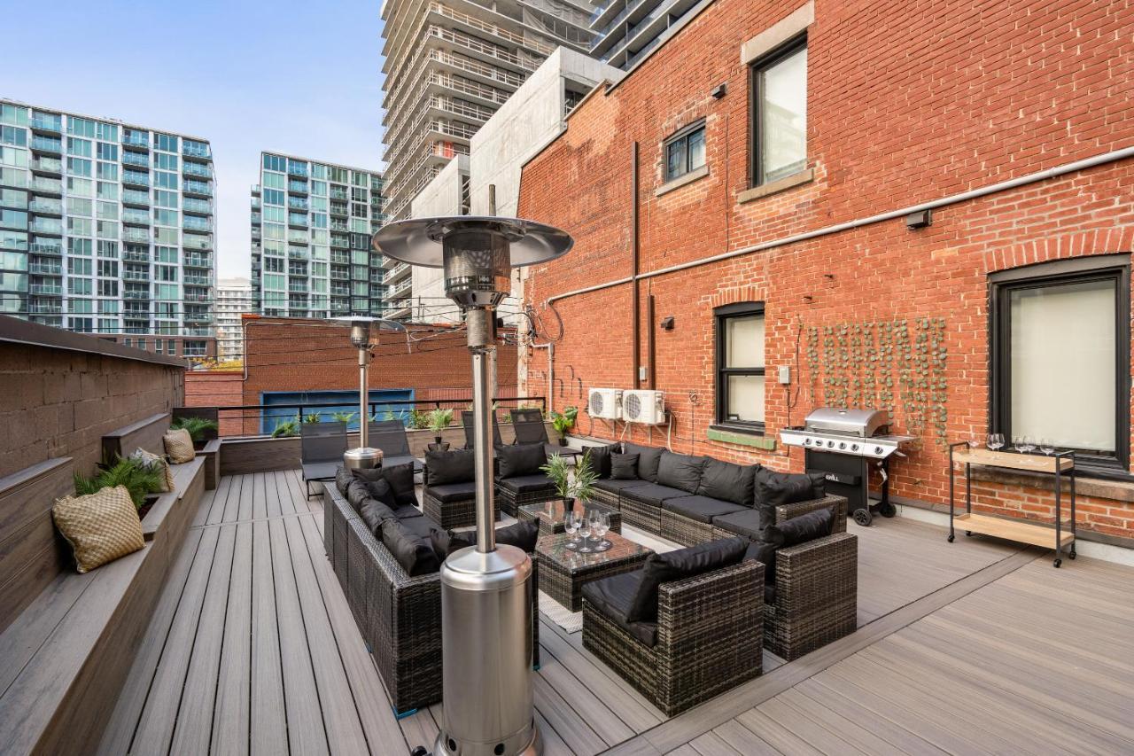 Hotel Young- Griffintown มอนทรีอัล ภายนอก รูปภาพ