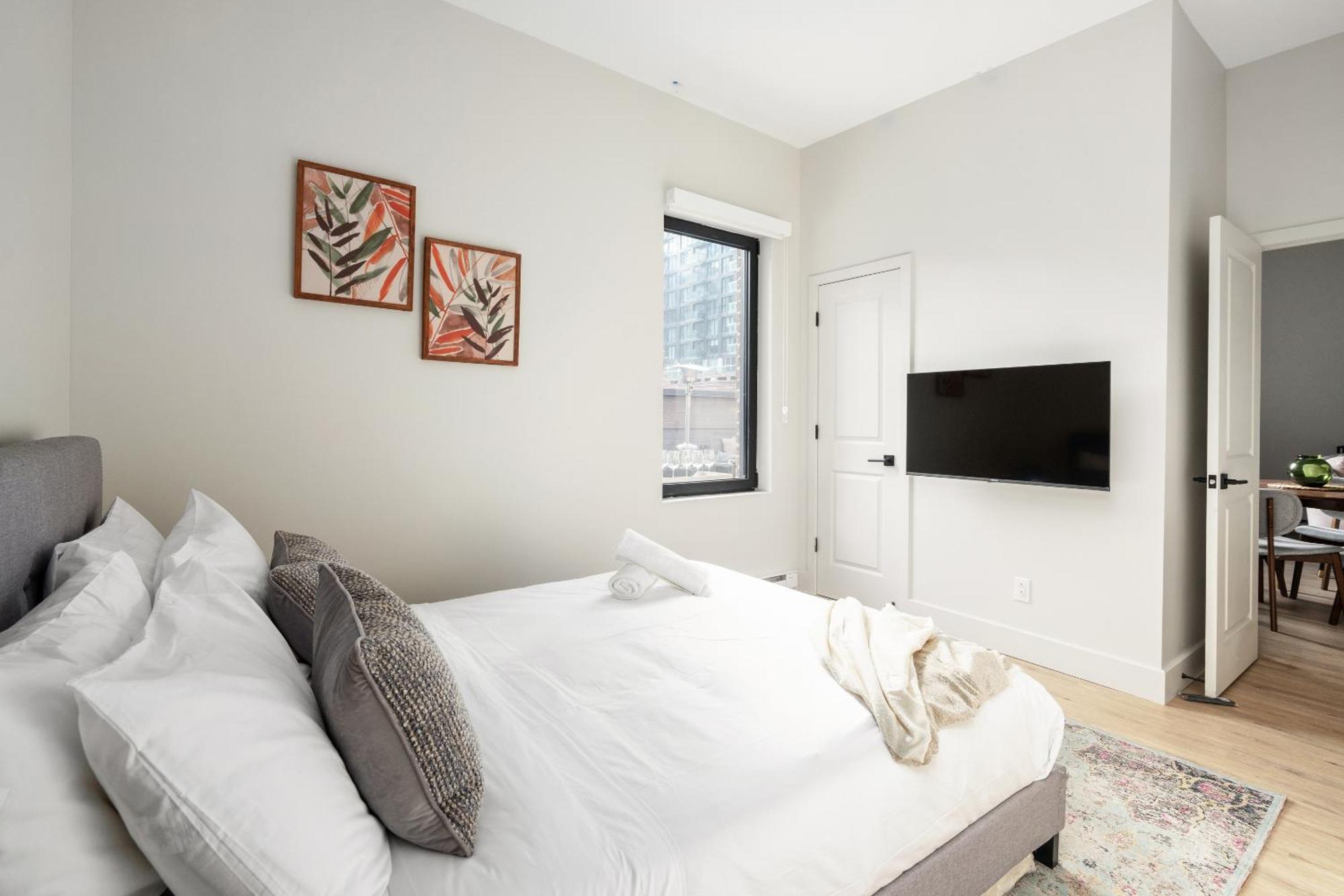 Hotel Young- Griffintown มอนทรีอัล ภายนอก รูปภาพ