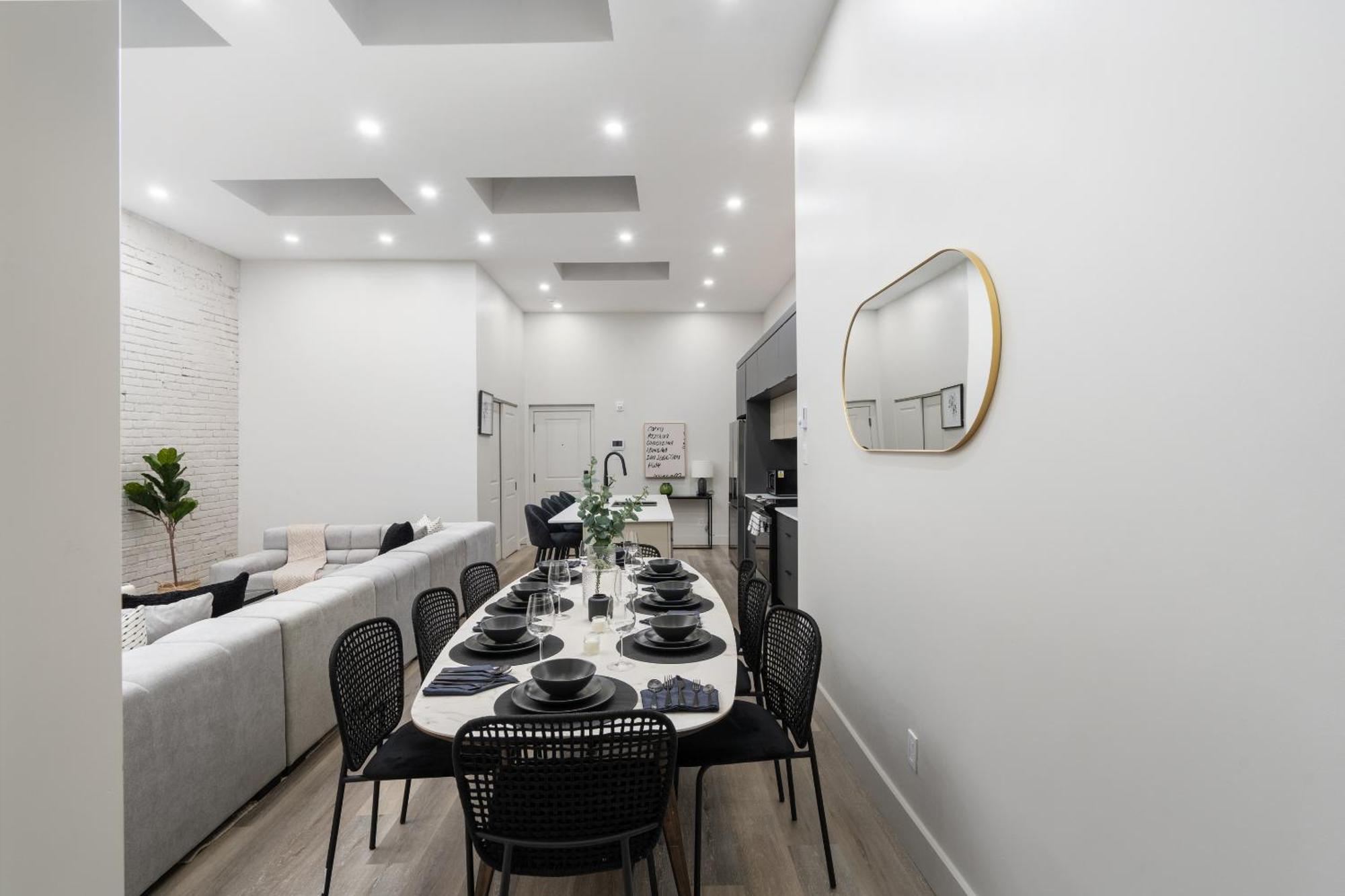 Hotel Young- Griffintown มอนทรีอัล ภายนอก รูปภาพ